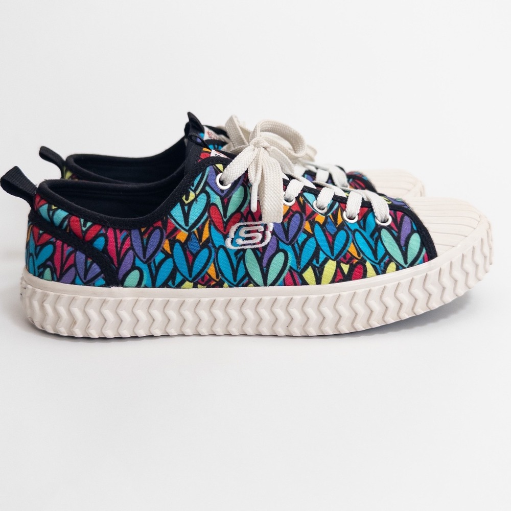Skechers Colorful Heart-Print Low-Top Sneakers - Blue, Red, Purple - Picture 8 of 16